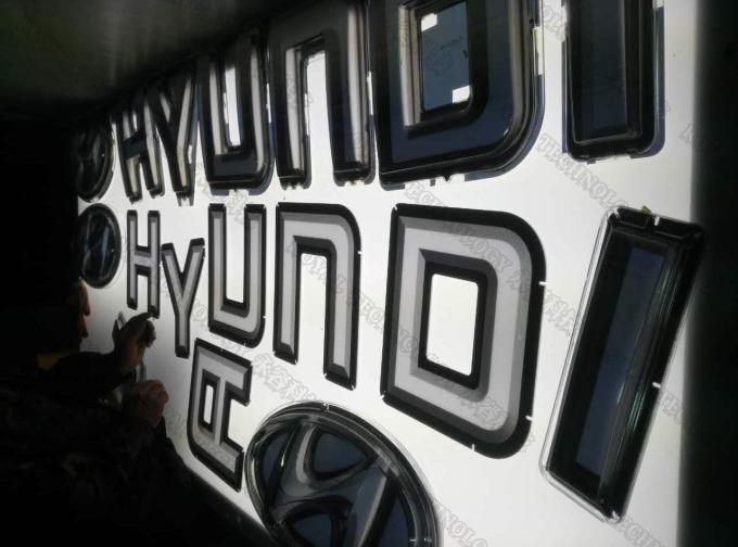 Unit Pelapisan Evaporasi Thermal Logo Mobil, Mesin Billboard Logo Otomotif PMMA