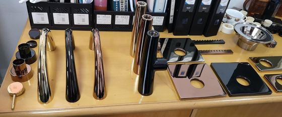 Harga yang bagus Keran kuningan Mesin Pelapisan PVD, Pelapis SS Tube Faucet PVD on line